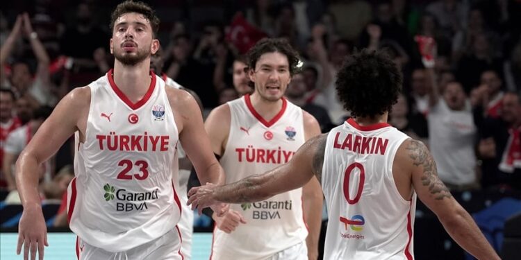 A Milli Basketbol Takımı yarı final