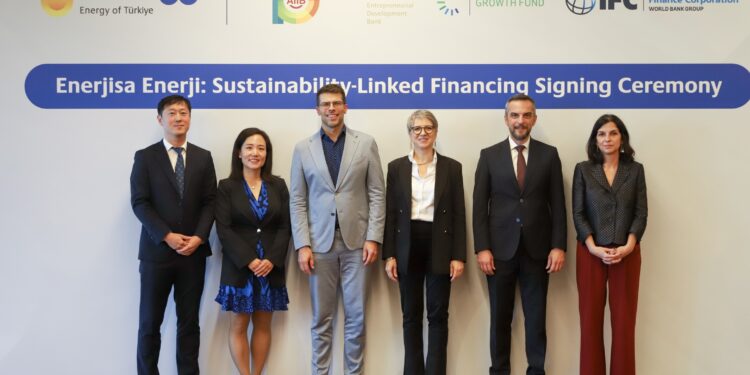 Enerjisa Enerji’ye 340 Milyon Dolarlık Sürdürülebilirlik Finansmanı