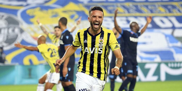 Süper Lig Puan Durumu Değişti: Fenerbahçe İkinci Sıraya Yerleşti