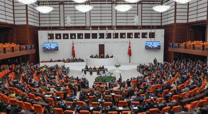 MHP’den Teklif: İmplant Tedavisinin SSK Tarafından Karşılanması Gündemde