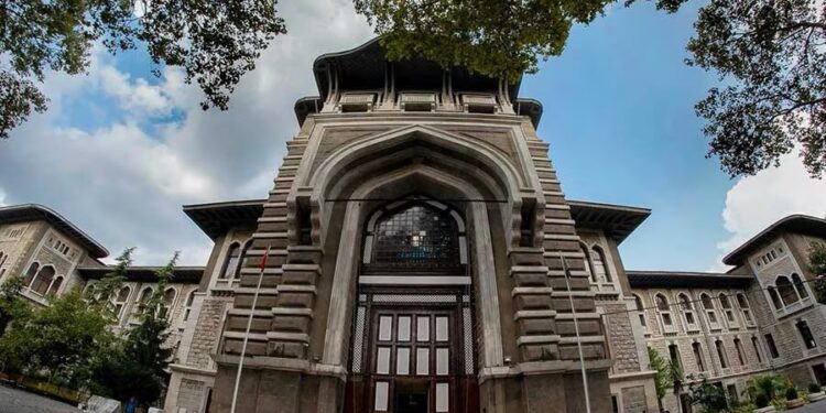 İstanbul Erkek Lisesi taciz listesi Skandalında Karar: 6 Öğrenci Gönderildi