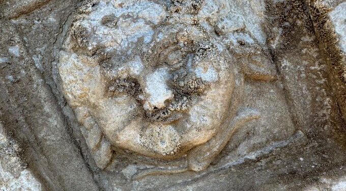 Gülümseyen Medusa Figürü: Bartın’da Tarihi Keşif Heyecanı