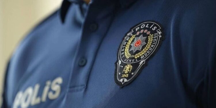 Polislerin Çalışma Saatleri Değişiyor: 12/36 Sistemi Geliyor